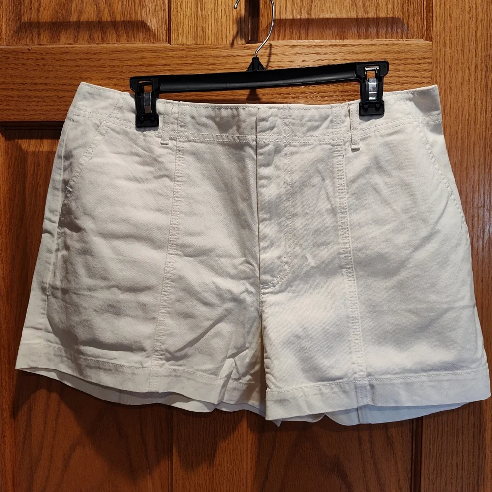 High-Rise Trouser Shorts - Cream 14